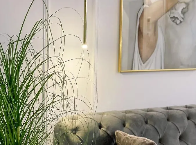 Apartment Selling Sunset *