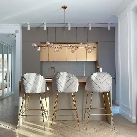 Apartament Selling Sunset *